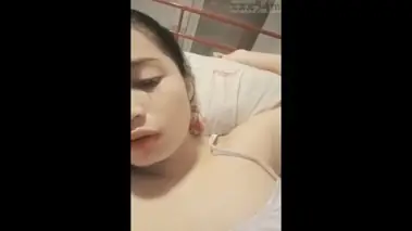 Adik Perempuan Genit Ngentot Kakak Memek Basah Banjir